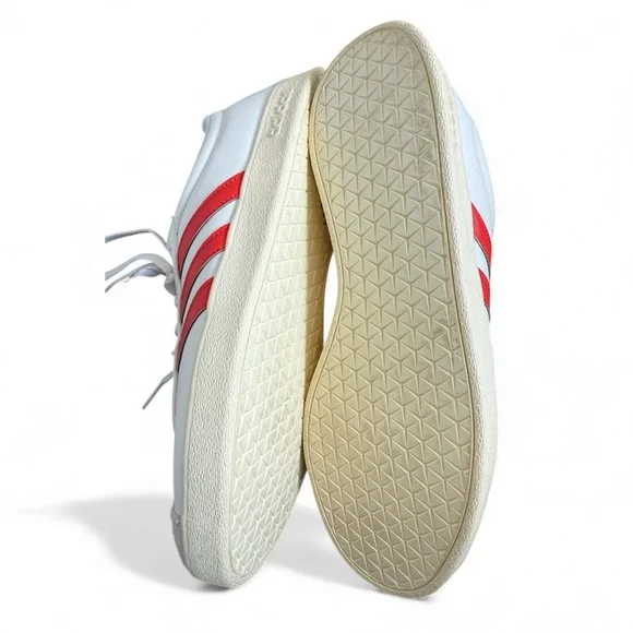 NWT! ADIDAS VL COURT BASE TENNIS SHOES Size 7.5 Cloud White / Coral/Red - Picture 5 of 6